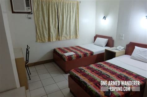888 plaza hotel iloilo|Very budget.